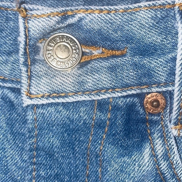 Levi’s High Waisted Cutoff Jean Shorts Women 30 Upcycled Distressed Retro Large - Picture 4 of 6